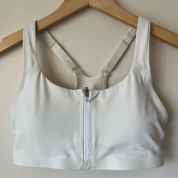 Athleta Empower II Training Bra Sports Bra NWT - Picture 3 of 6